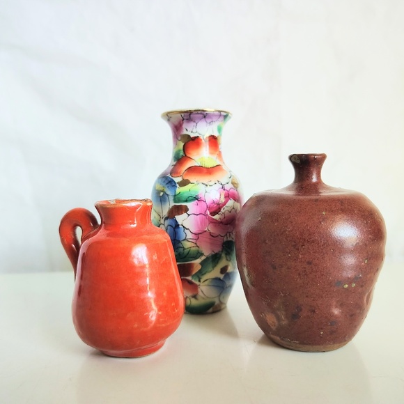 Lot of Three Mini Vintage Vases - Picture 1 of 5